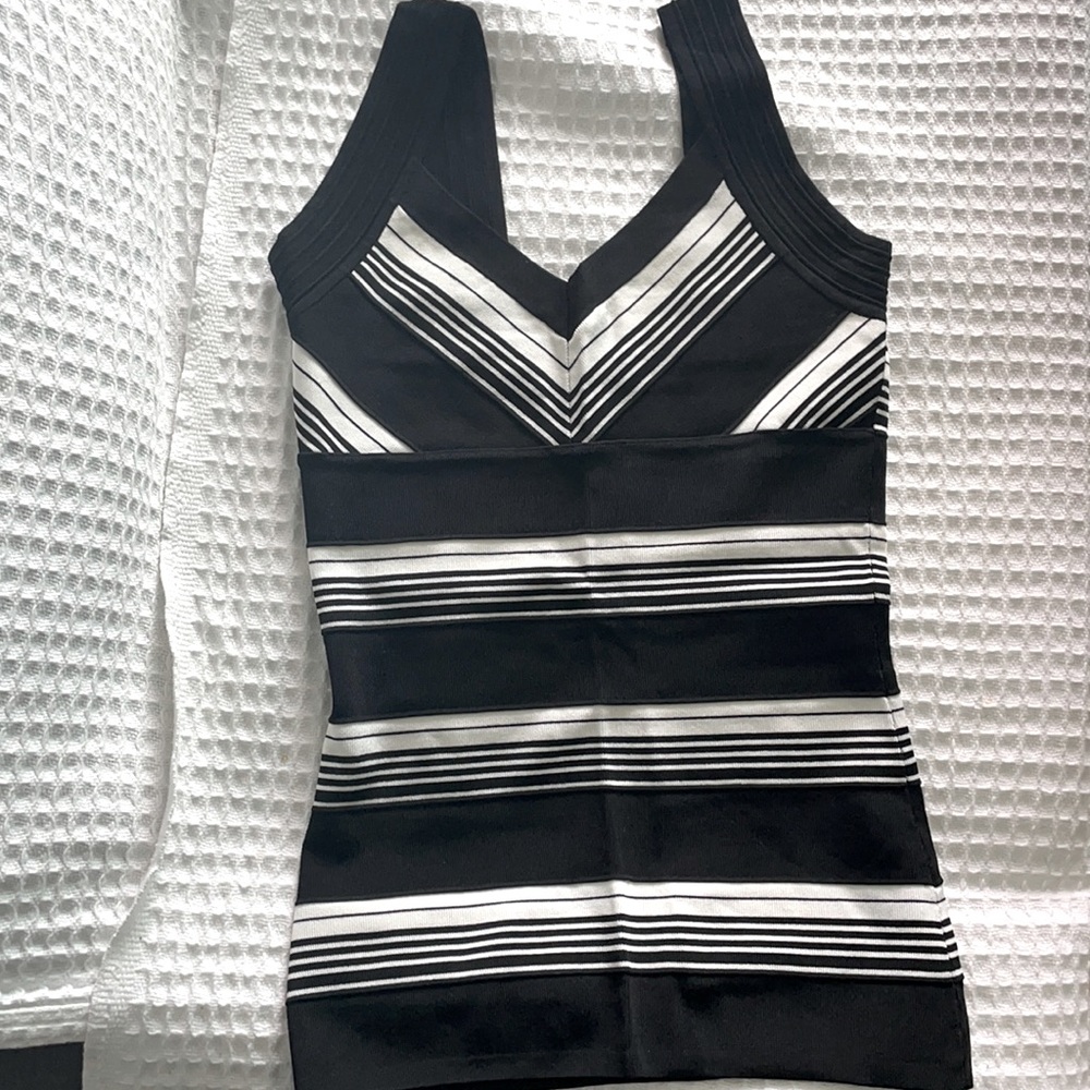 Black and white top